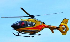 W samym środku miasta doszło do lądowania helikoptera służb ratunkowych 